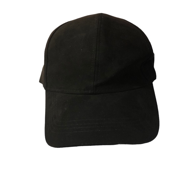 Faux suede black baseball cap with Velcro enclosure - Picture 1 of 4